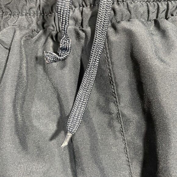 Adidas Women’s Gray Green Abstract Print Climalite Shorts Size XL Activewear - Picture 6 of 7